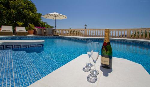 villa_port_andratx_pool_champagne_9